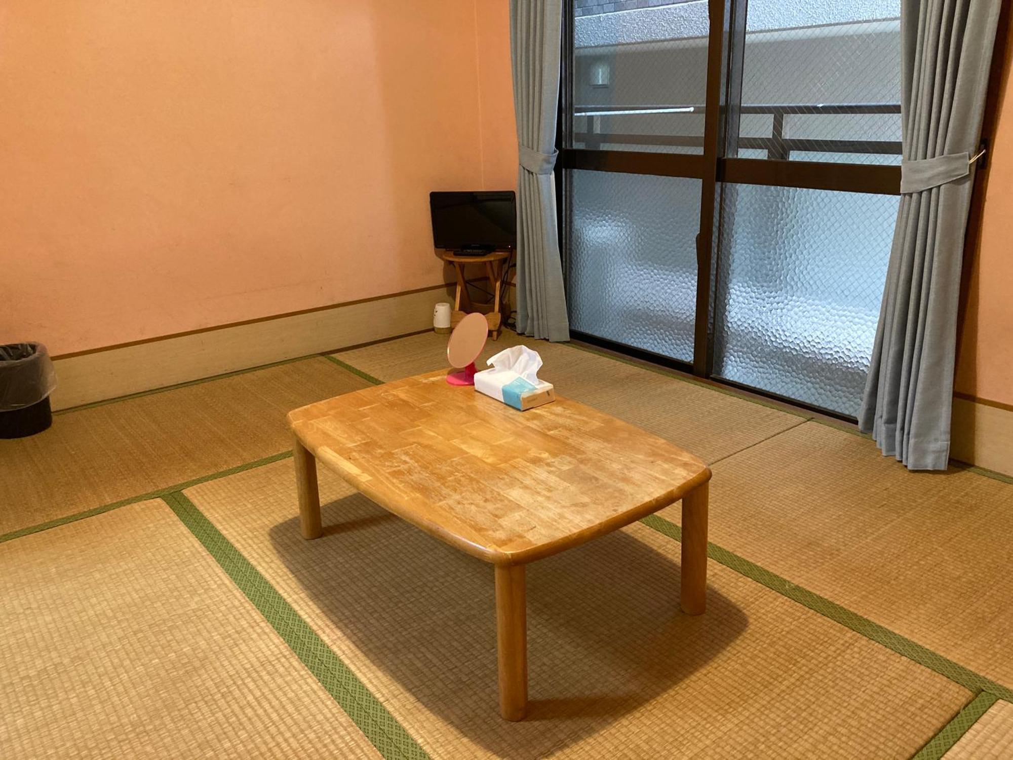 Hostel Hakuseiso Naha Esterno foto