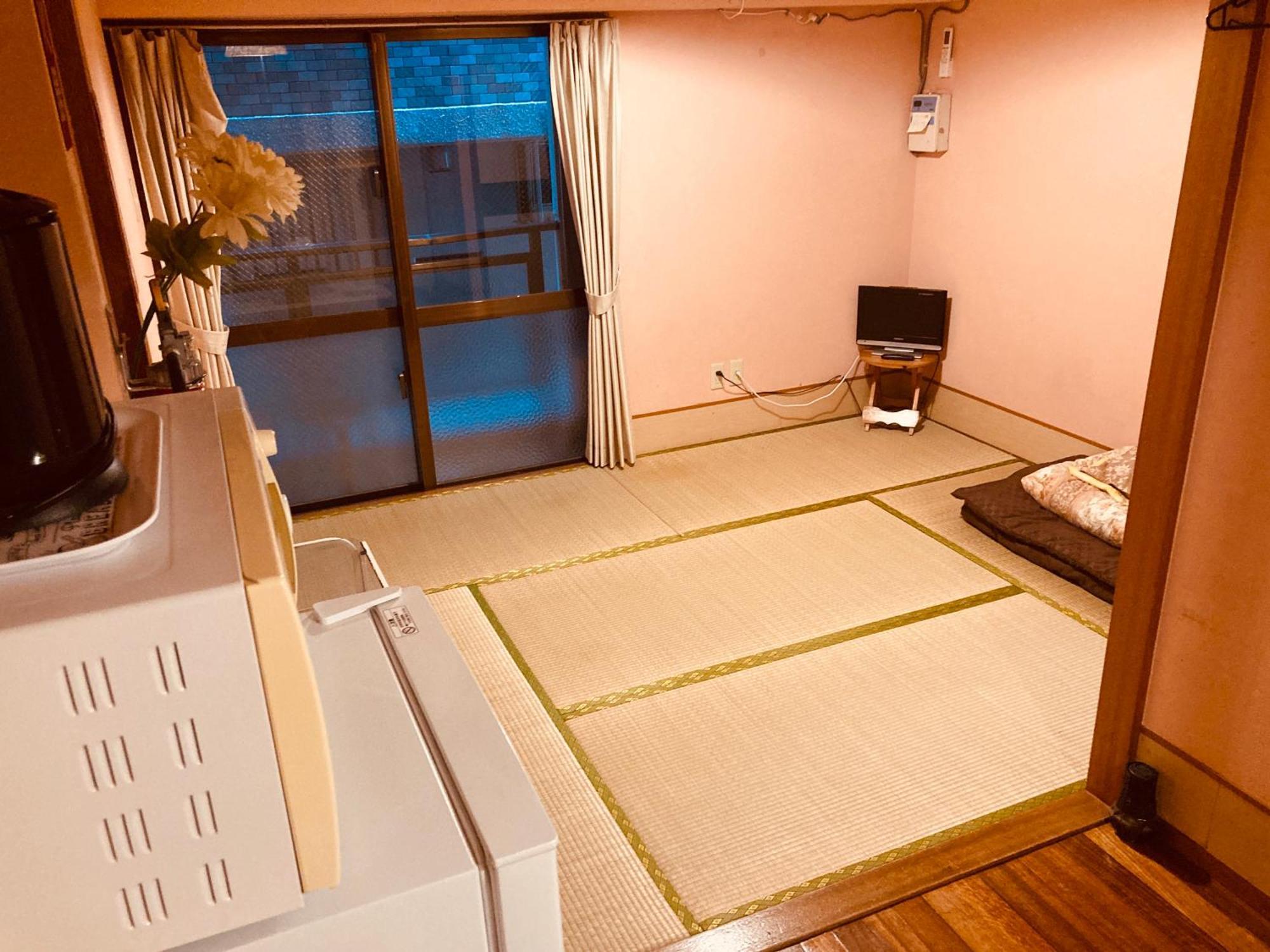 Hostel Hakuseiso Naha Esterno foto